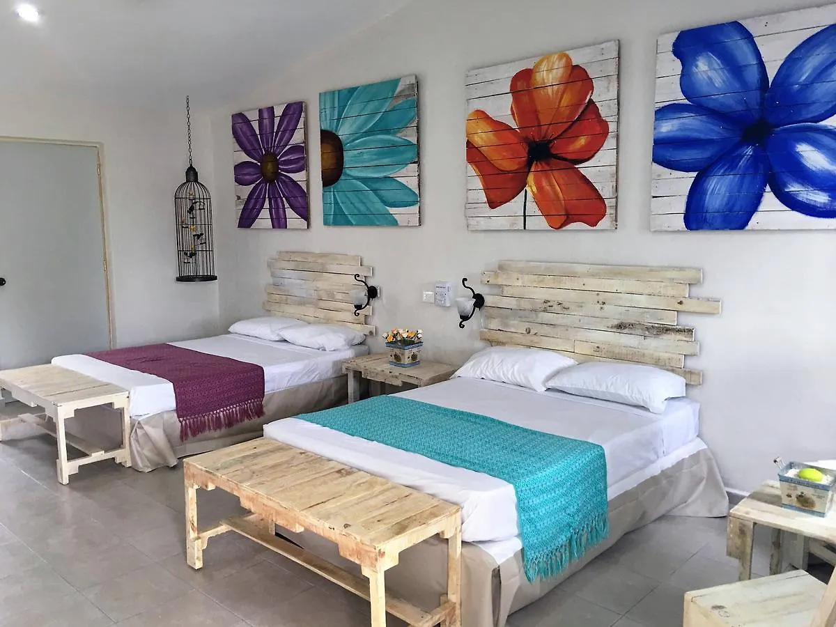 פוארטו מורלוס Hotel Gota De Sal פוארטו מורלוס