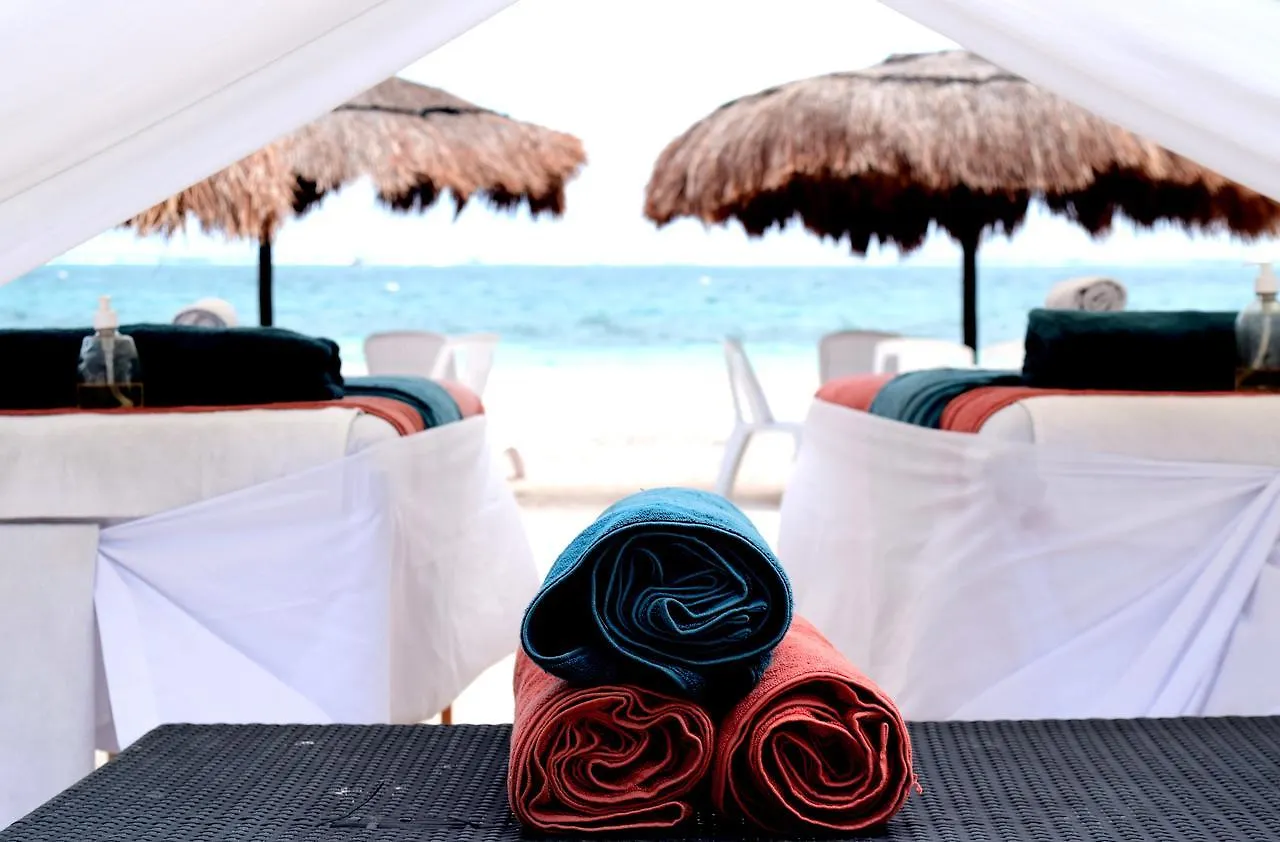Hotel Gota De Sal Puerto Morelos 2*,